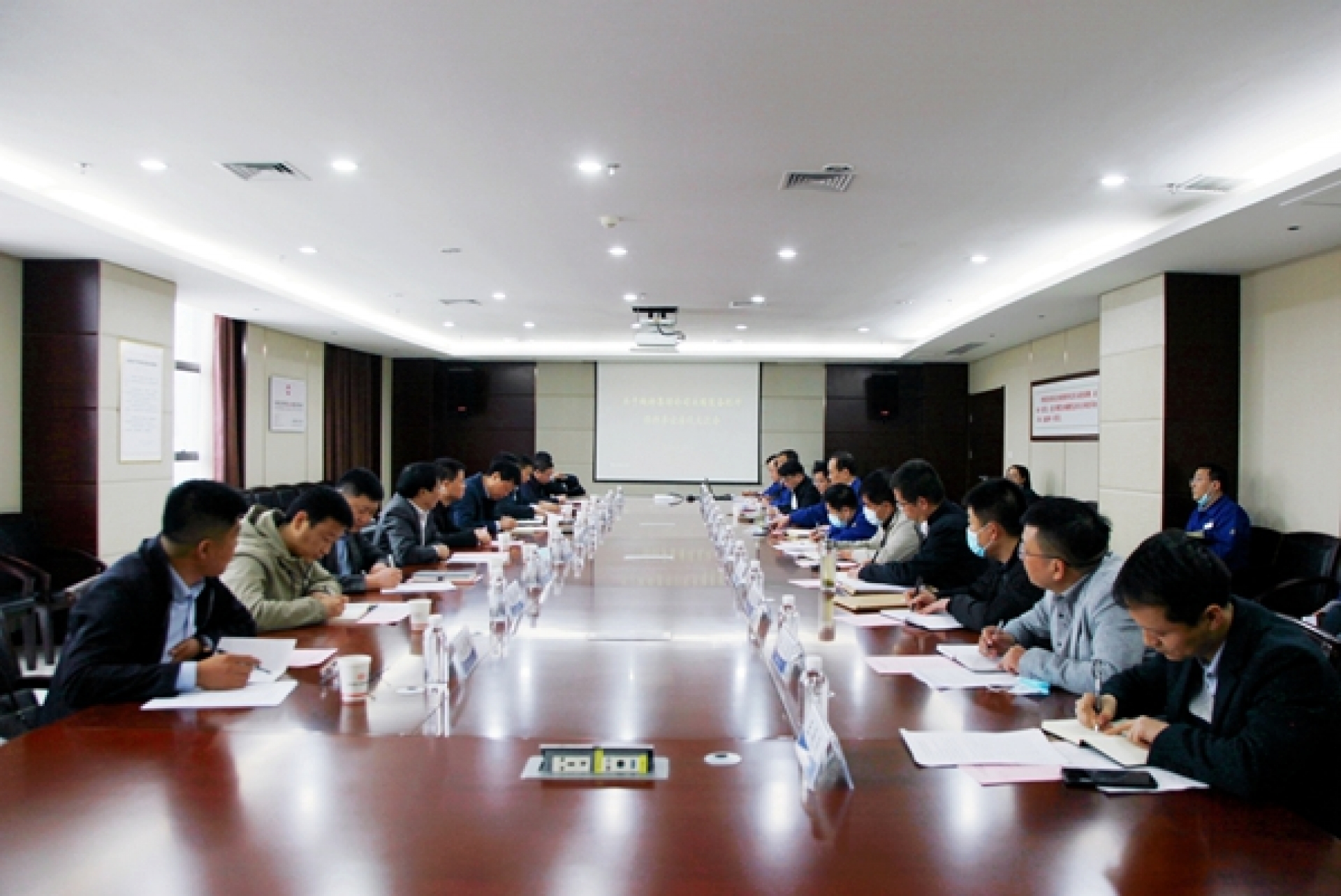 陜煤集團采掘裝備配件保供協(xié)調(diào)會在西煤機召開