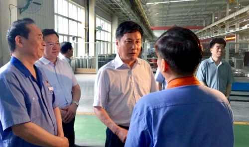省人大常委會(huì)副主任、省總工會(huì)主席郭大為一行到公司調(diào)研